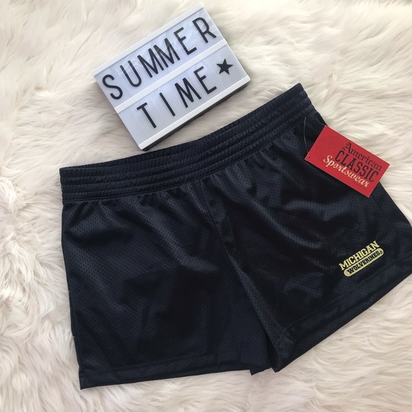Pants - Michigan Wolverines Basketball shorts Sz XL